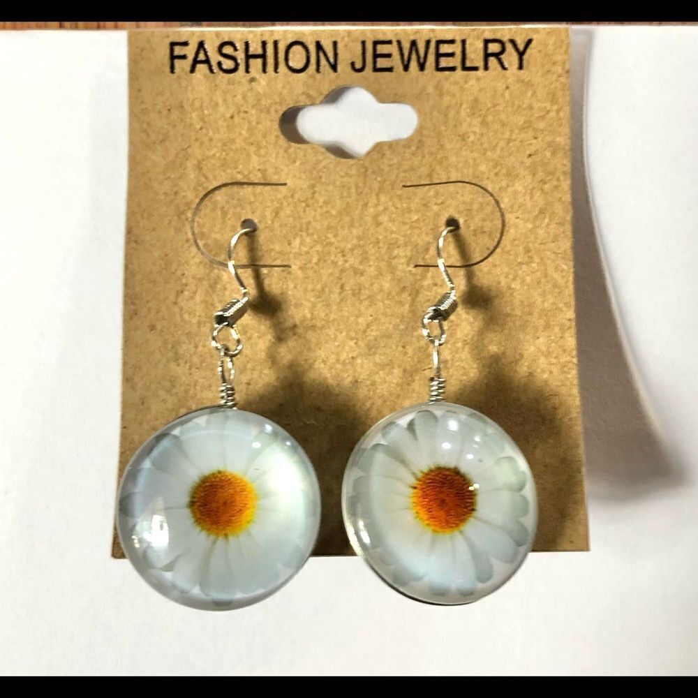 Fashion Jewelry White and Orange Earrings for Stylish Occasions